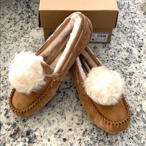 BRAND NEW NEVER WARN Ugg Moccasins